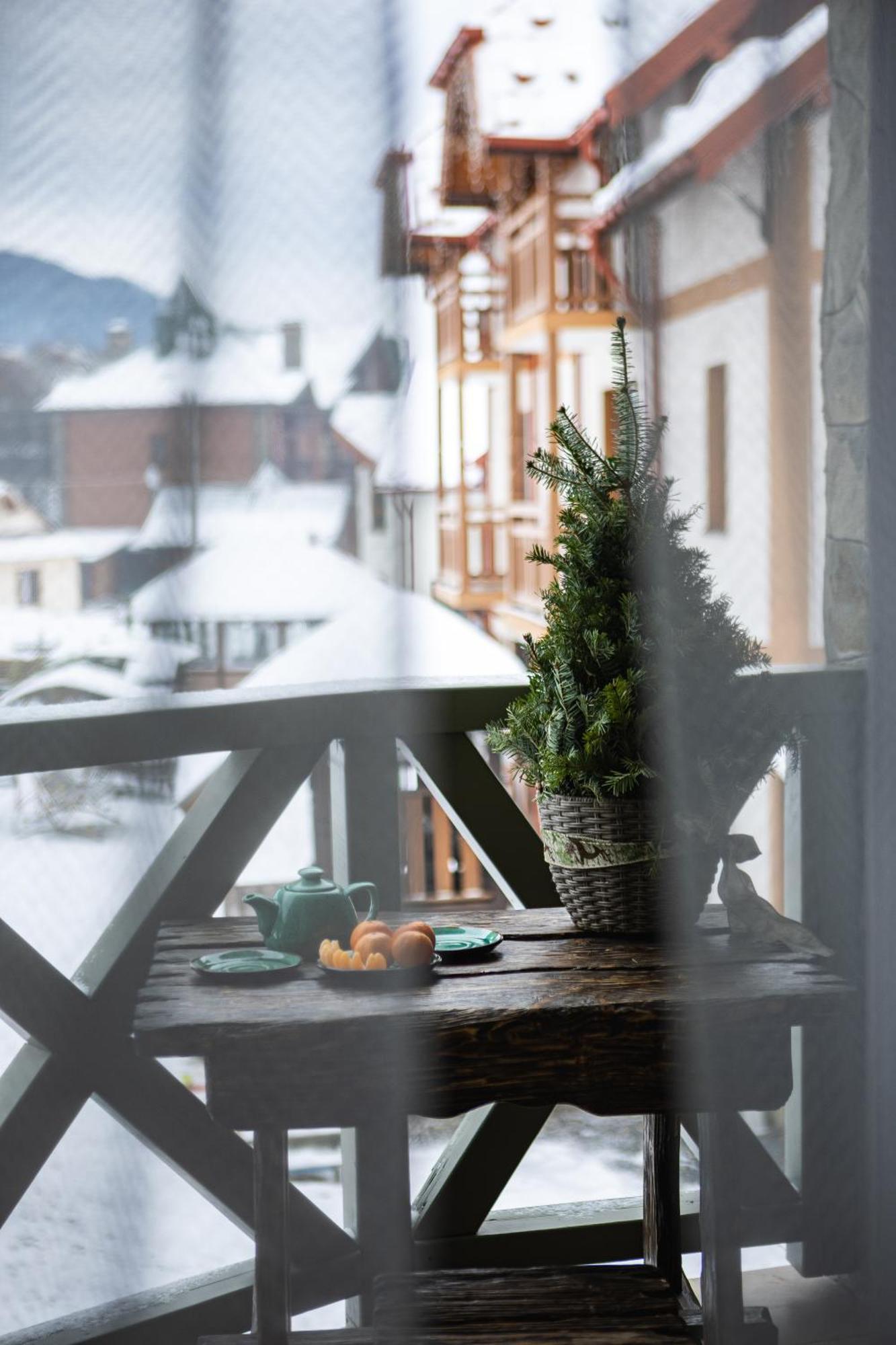 Zatyshok Nad Prutom Hotel Boekovel Buitenkant foto