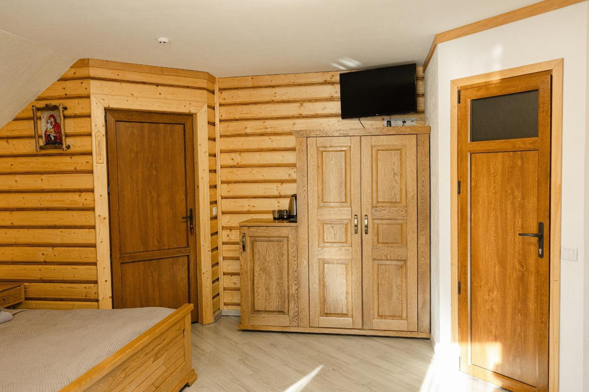 Zatyshok Nad Prutom Hotel Boekovel Buitenkant foto